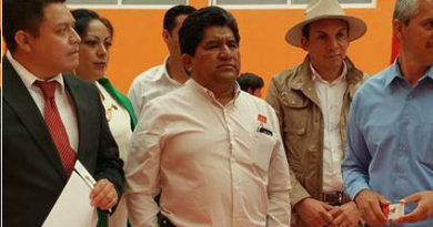 Promueven juicio contra Jóse Luis Abad por uso indebido de recursos públicos y nepotismo. Promueven juicio contra Jóse Luis Abad por uso indebido de recursos públicos y nepotismo.