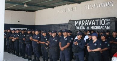 Alcalde de Maravatío, entrega apoyos a elementos de Seguridad Pública Municipal Alcalde de Maravatío, entrega apoyos a elementos de Seguridad Pública Municipal